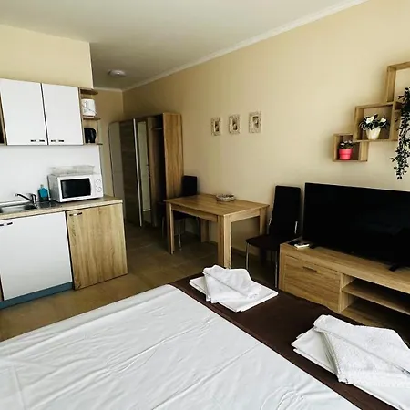 Akrotiria Complex Aparthotel