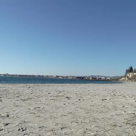 Akrotiria Complex 3*