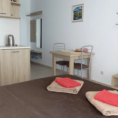 Aparthotel Akrotiria Complex 3*