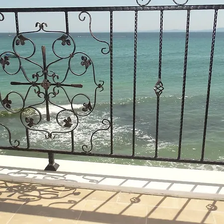Akrotiria Complex 3*