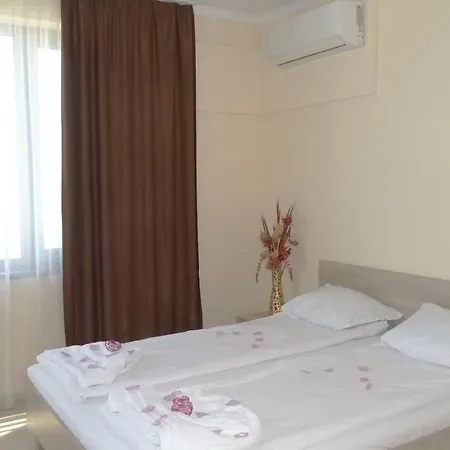Aparthotel Akrotiria Complex